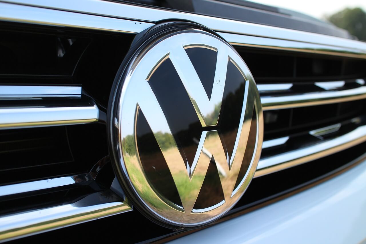 VW badge grill