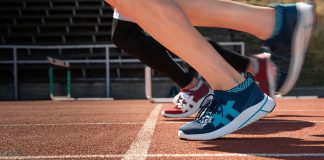 Rens crowdfunded, climate-neutral sneakers