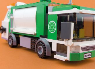 LEGO garbage truck, recycling