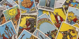 Tarot cards, 2023 predictions illustration